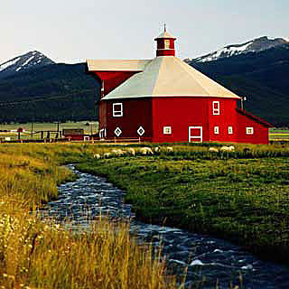 Red Barn - Joseph Oregon